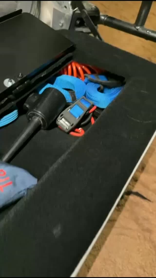 صندوق تخزين لاندكروزر LC80